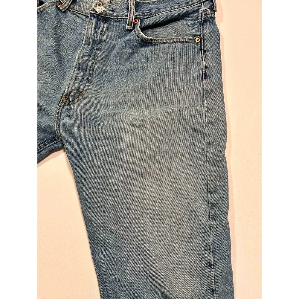 Levis 505 Regular Fit Jeans Mens 38x29 Light Wash Distressed Blue Denim